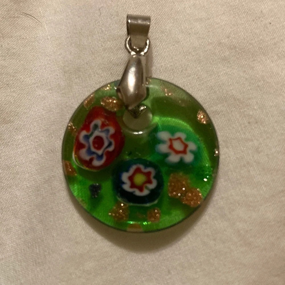 Resin flower pendant handmade 1” - Picture 1 of 5